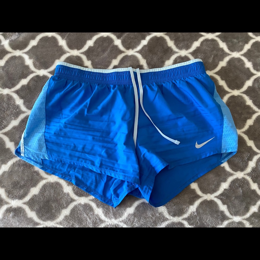 NIKE DRI FIT SHORTS BLUE M